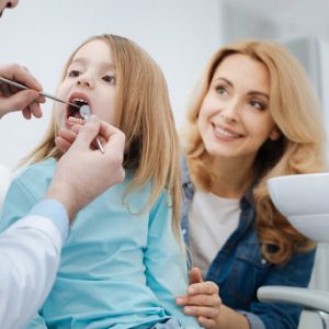 نیازمند دندانپزشک مسلط به ونیر کامپوزیت و اطفال